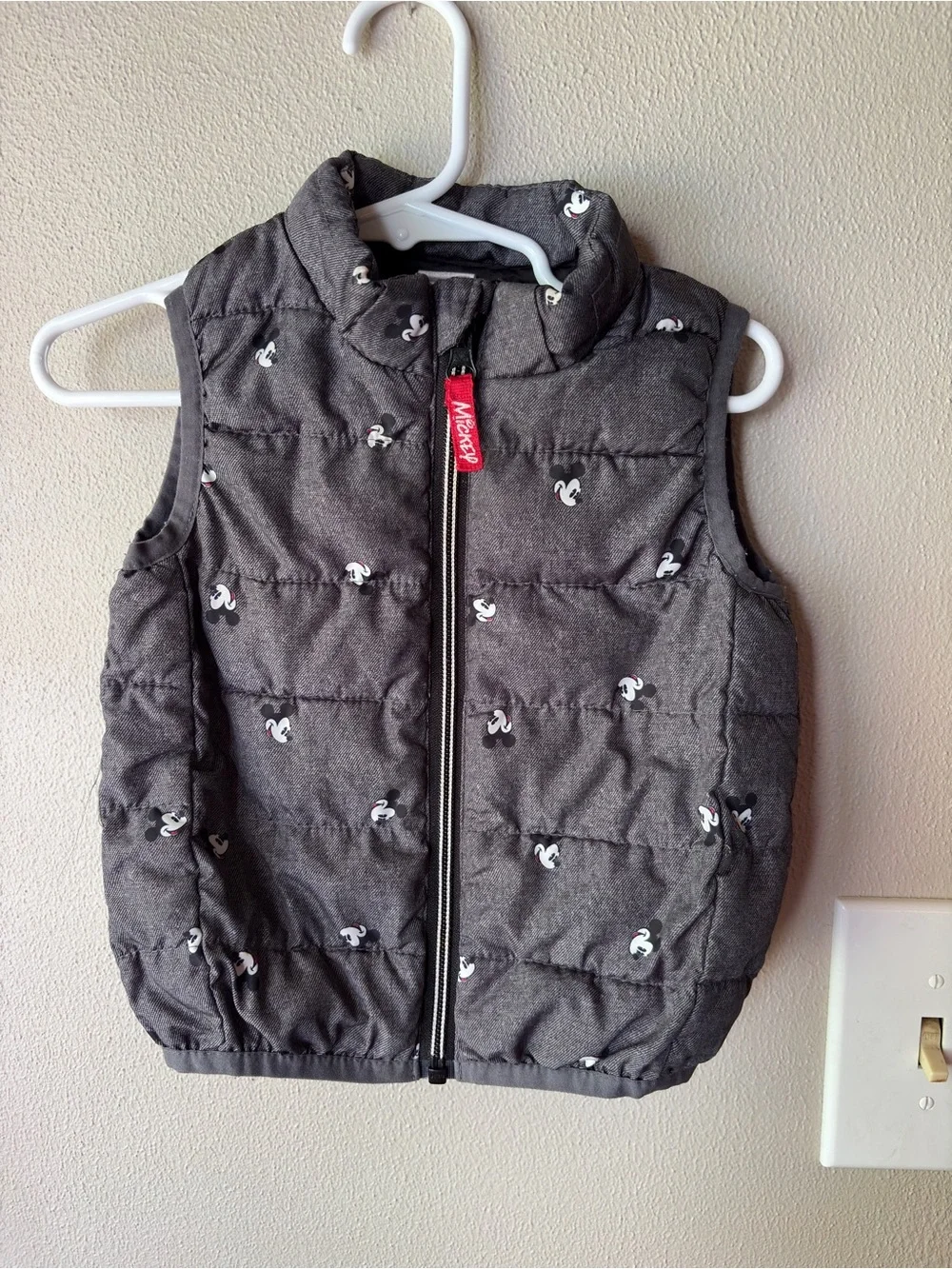 Disney Quilted Puffer Vest in Charcoal and Black